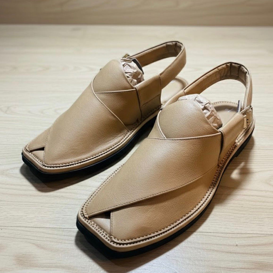 PESHAWARI CHAPPAL (Light coffee brown)
