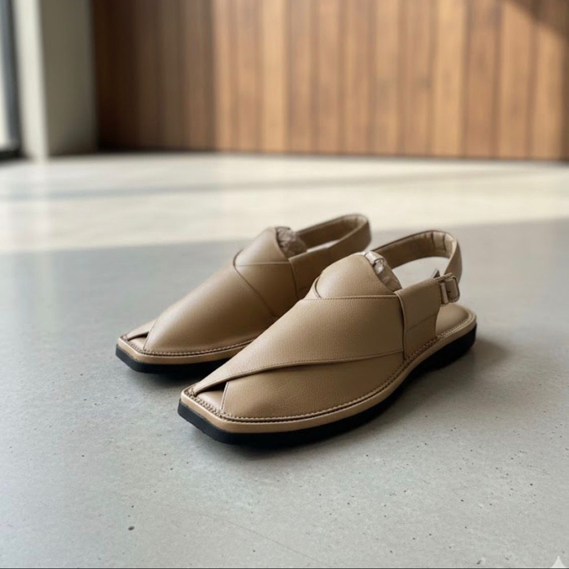 PESHAWARI CHAPPAL (Light coffee brown)