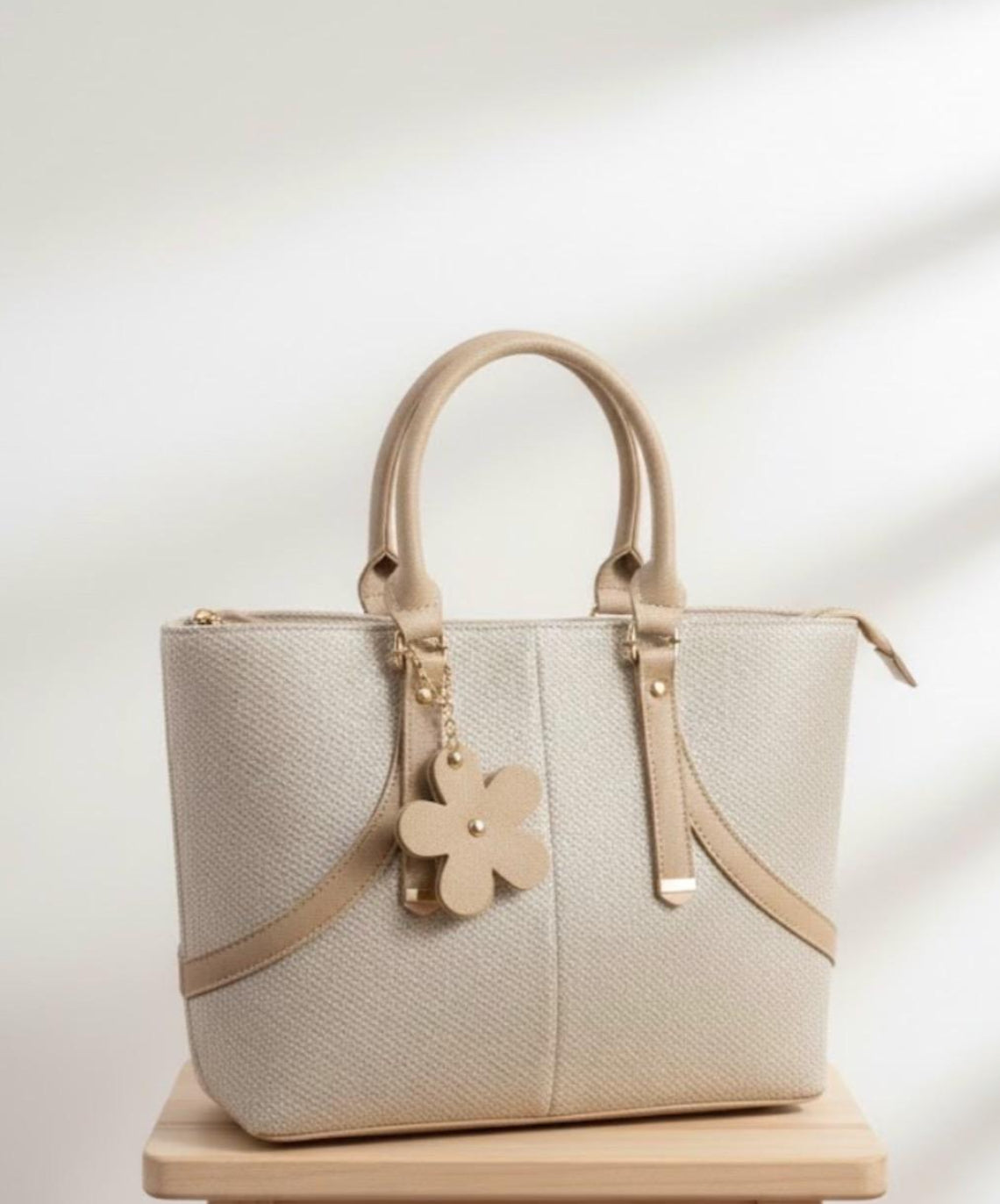 WOMEN TOTE BAG